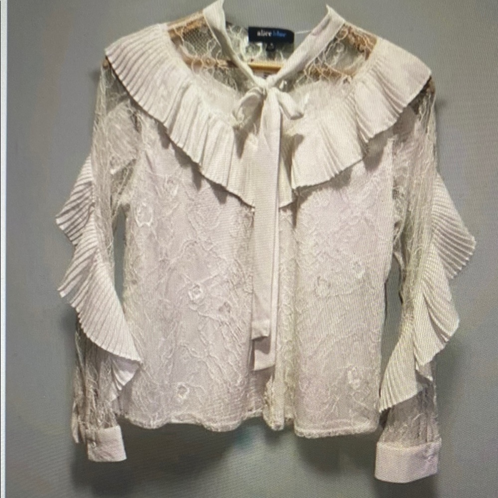 Elegant White Lace Blouse